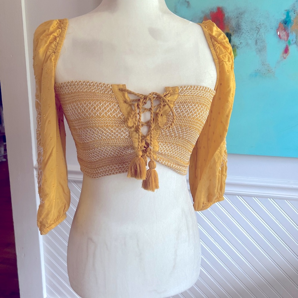 Forever 21 tie front crop top